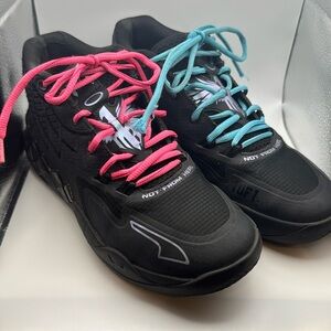 Puma M.E.L.O. Size 8.5 Women’s Basketball shoes
376678-02